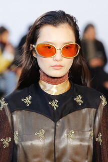 Details Chloé Fall 2018 Ready-to-Wear , Детали коллекции Хлоя осень зима 2018 , Fashion show , неделя моды в Париже , PFW , Paris Fashion Week , Mainstyles